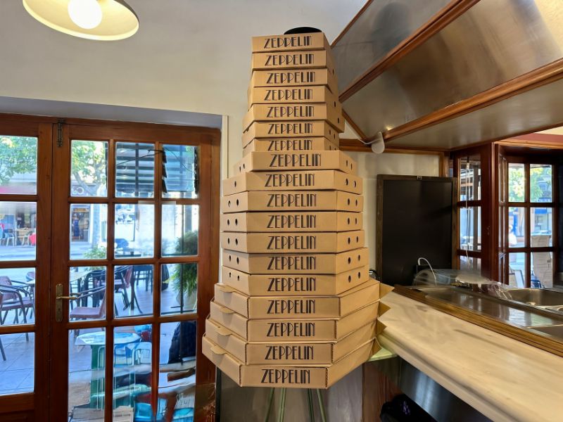 Cajas para llevar de Zeppelin en Torrelodones
